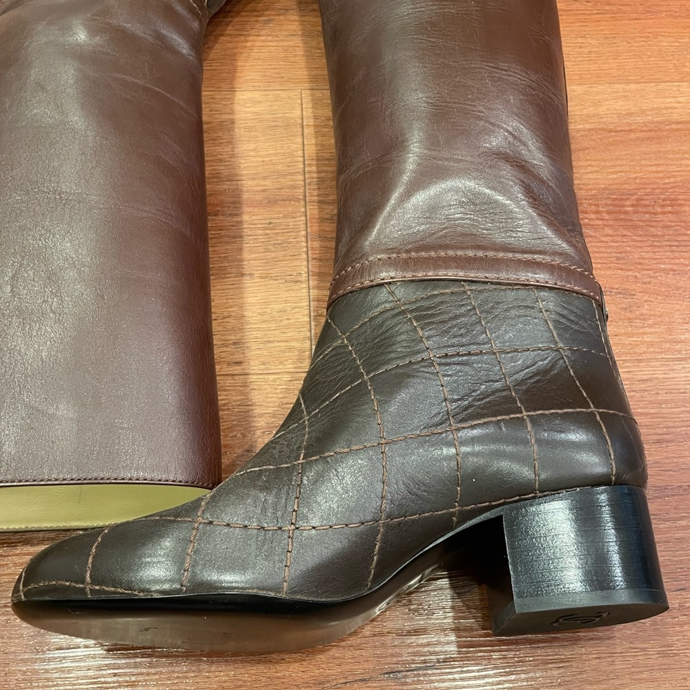 ❌SOLD❌ CHANEL Brown Boots - Picture 8 of 16